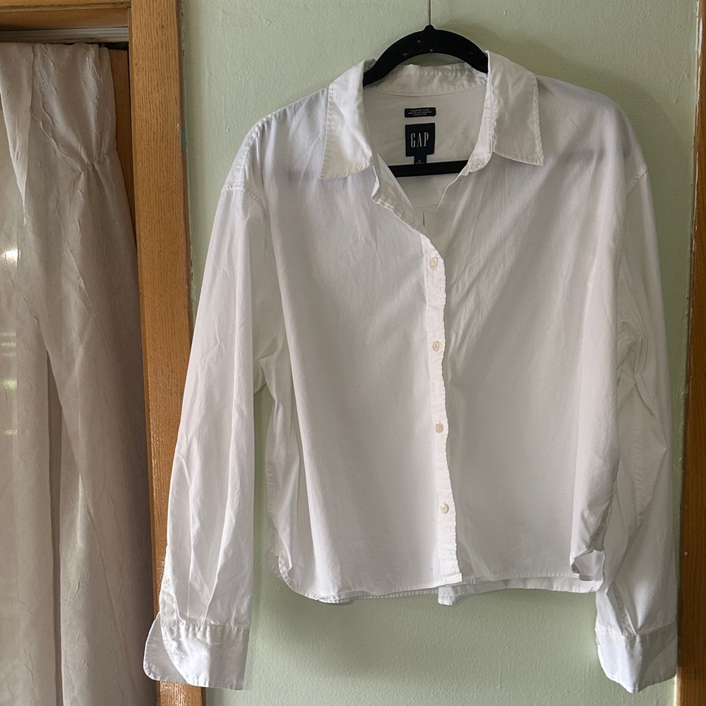 GAP White Button Down Shirt for Women